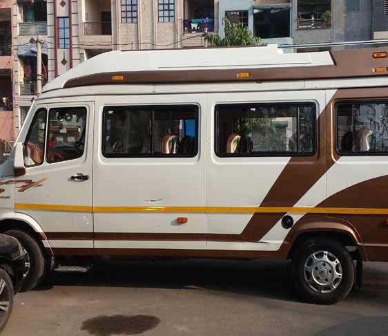 15 seater luxury tempo traveller on hire delhi