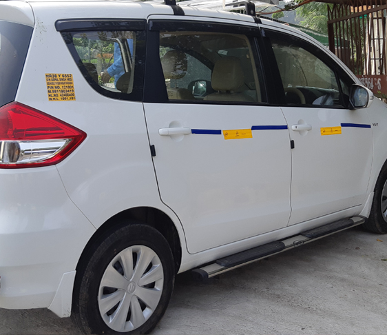 8 seater maruti suzuki ertiga car rental in delhi