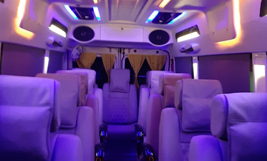 10 seater deluxe 1x1 tempo traveller